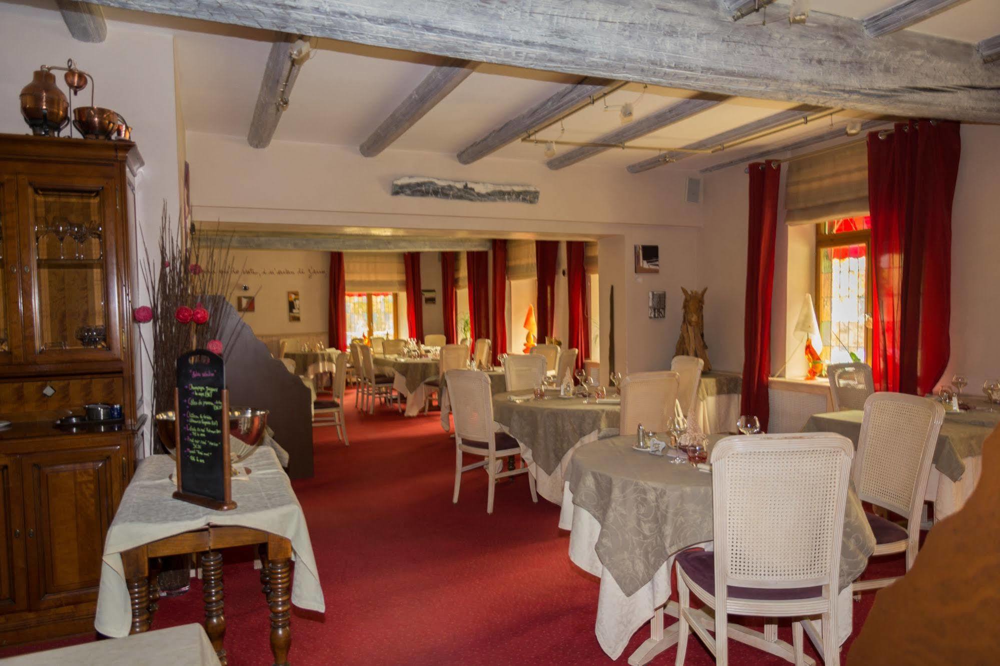 Logis Hotel Restaurant Le Faude Lapoutroie Exterior photo